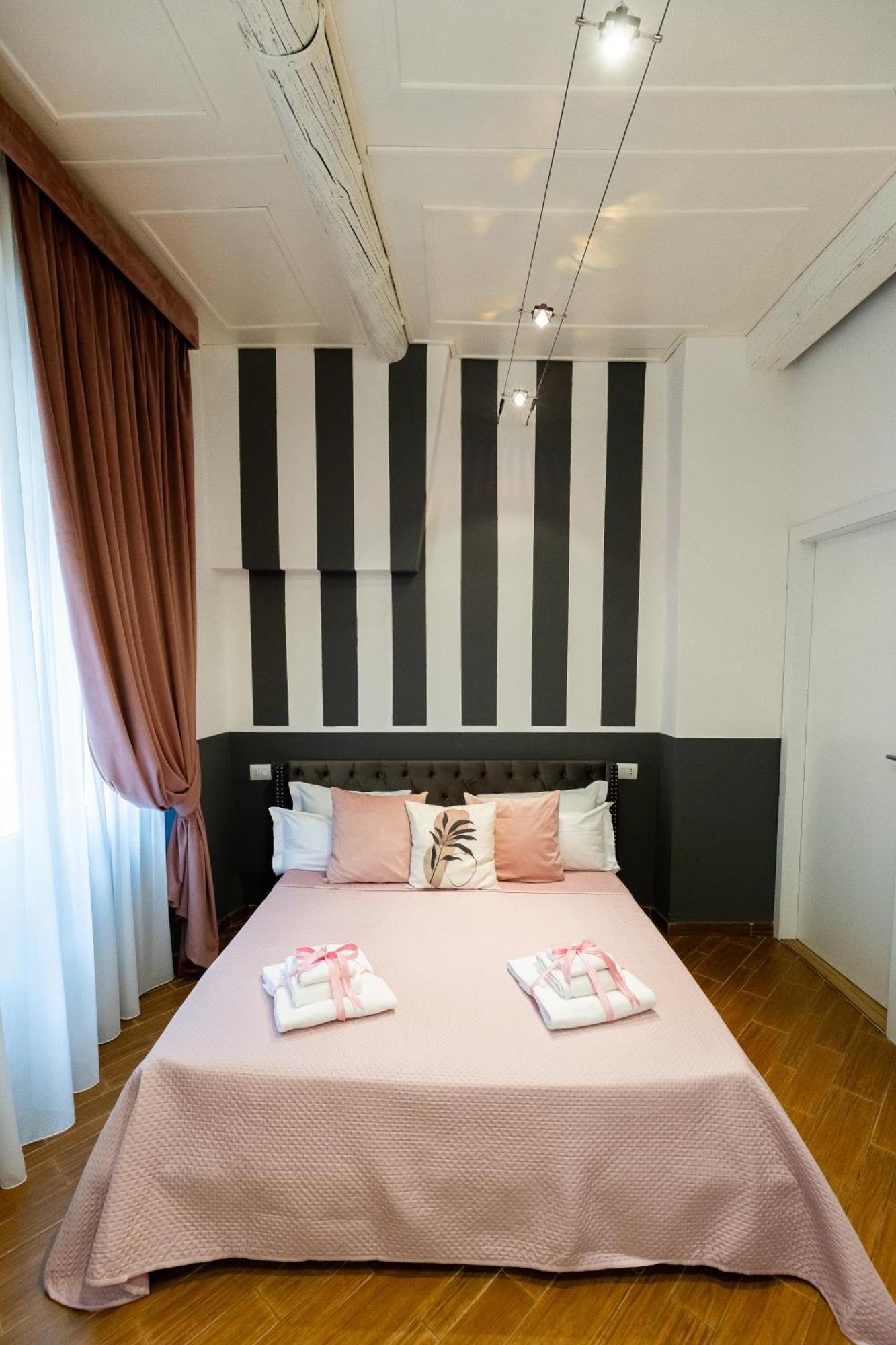 Santa Croce Dream Suites Florence Exterior photo